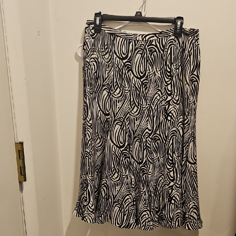 Jones New York Black and White Swirl A-Line Skirt
